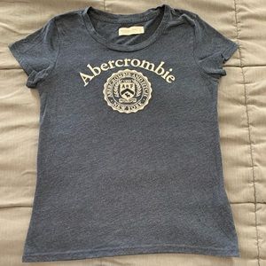 Juniors Small Abercrombie and Fitch Shirt